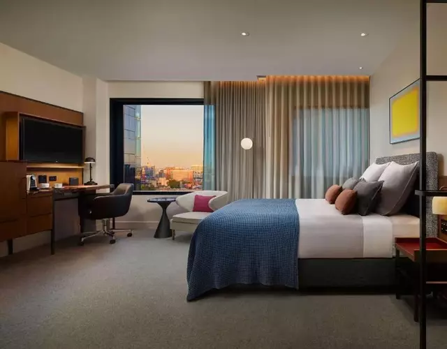 Next Hotel Melbourne, Curio Collection by Hilton