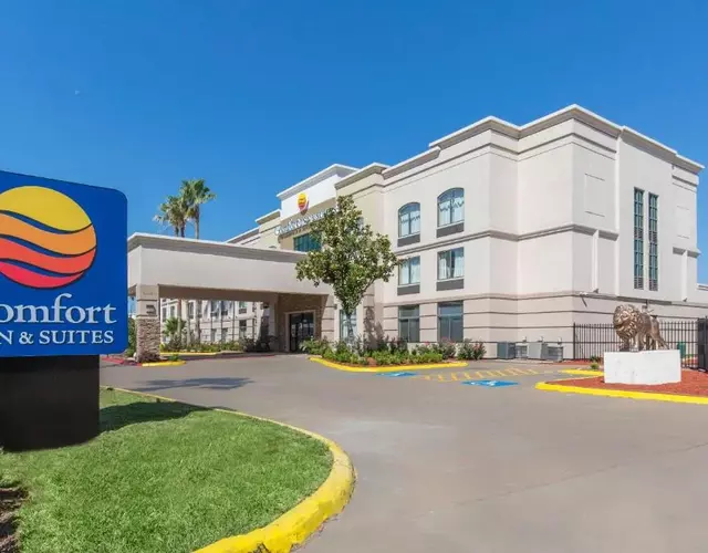 Comfort Inn & Suites SW Houston Sugarland