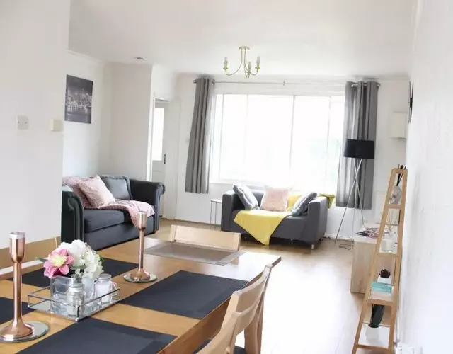 Private & Comfortable 2 Bedroom Home away from Home