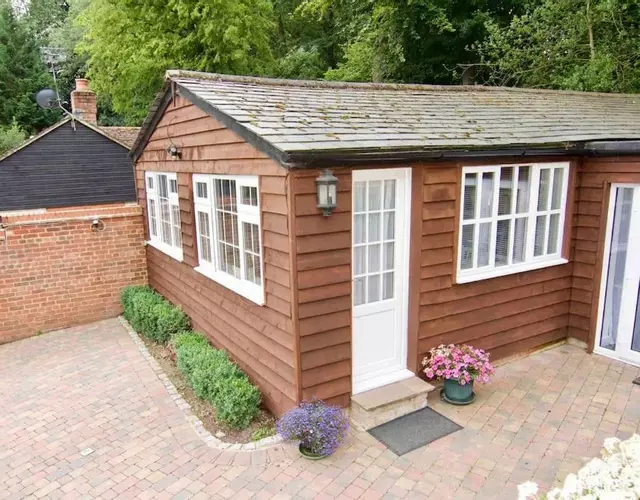 The Little Lodge House