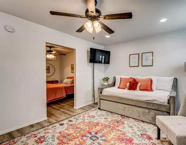 Opulent Stillwater Haven with Reliable WiFi & Free Parking