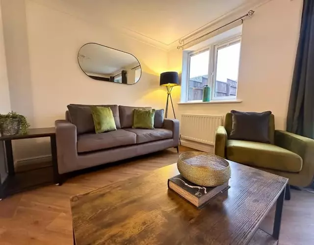 Wharf House by Blue Skies Stays