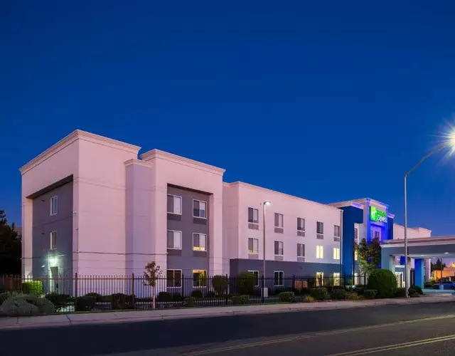Holiday Inn Express Stockton Southeast by IHG