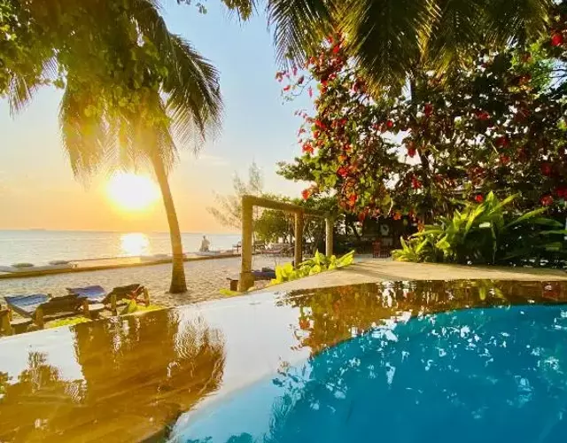 Mangrove Lodge
