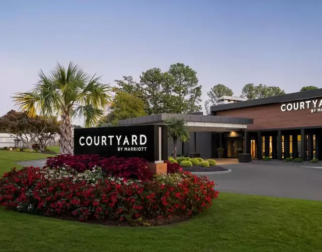 Courtyard by Marriott Atlanta Northlake