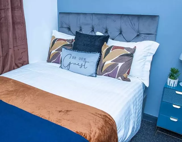 Dudley Luxurious 3 Bedrooms House-PARKING-LONG STAY-PERFECT FOR CONTRACTORS-FAMILIES & LEISURE