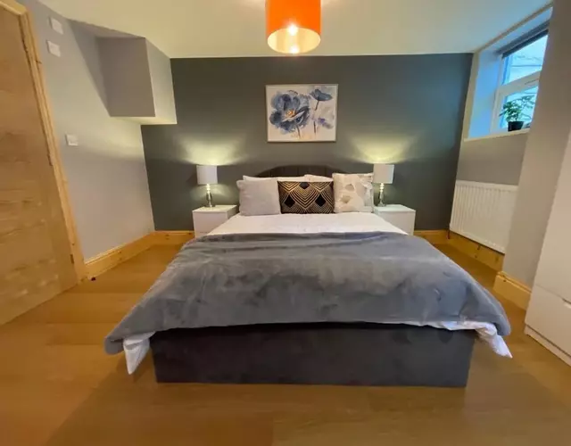 West Midlands-2 Double Bed Room Apartment