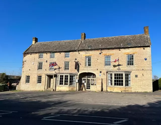 The Halford Bridge Inn