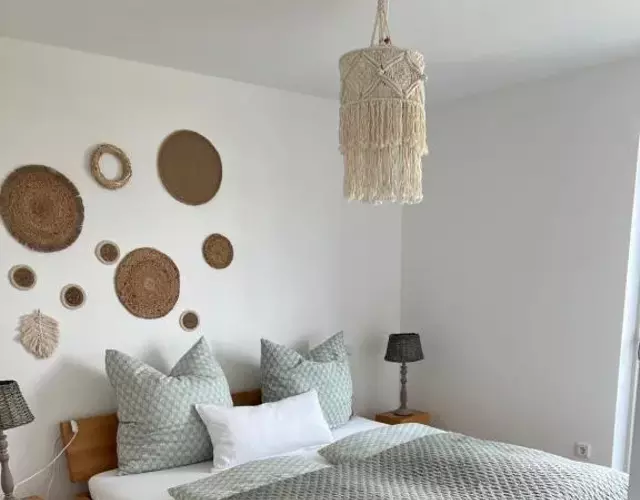 Moderne großräumige 3 Zimmer Wohnung in Wallersdorf-Haidlfing