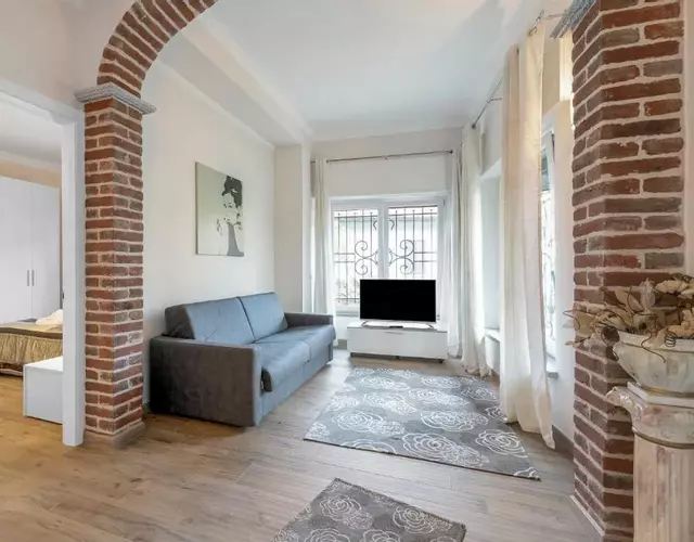 Blue Mermaid of Stresa - Happy Rentals