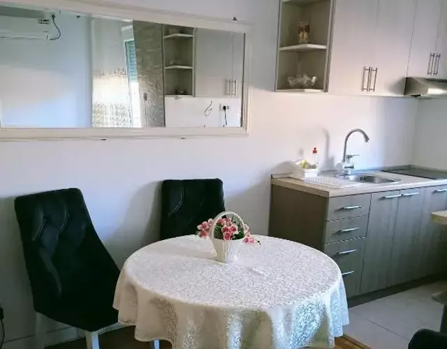 Ildiko Studio Apartment is a calm place to relax