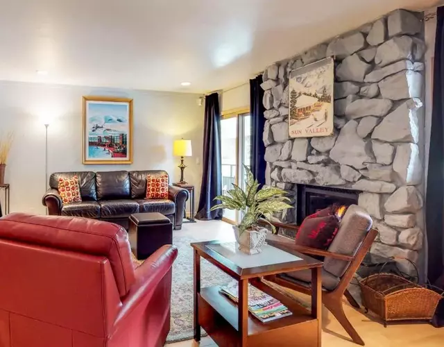 Play Soleil - Sport and sun at the Warm Springs Base Area