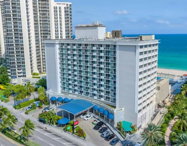 Ramada Plaza by Wyndham Marco Polo Beach Resort