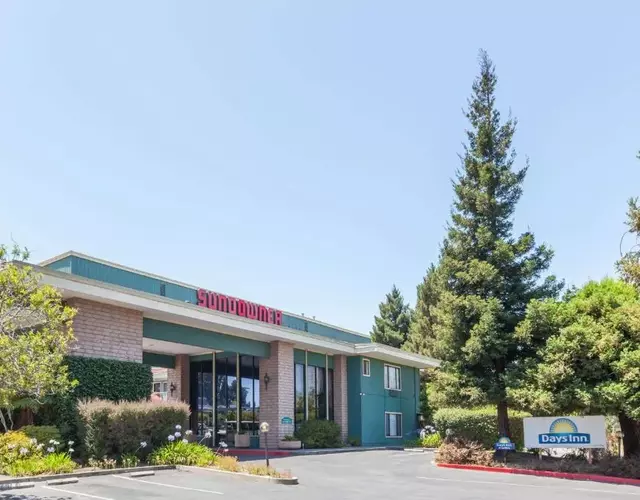Days Inn & Suites by Wyndham Sunnyvale