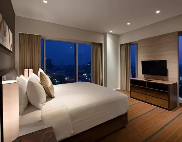 Oakwood Hotel & Residence Surabaya