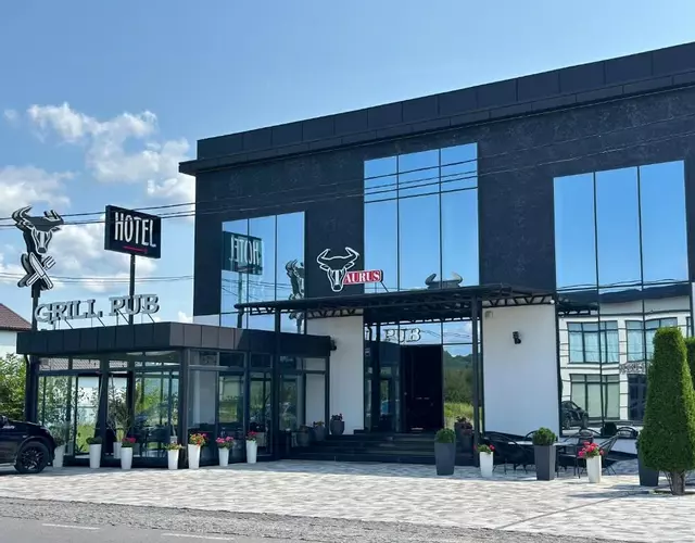 Hotel Taurus