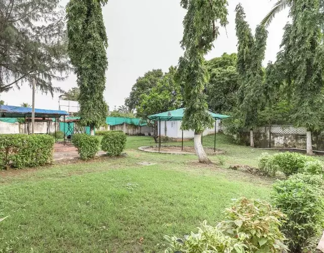 Hotel O Nova Dumas Homestay