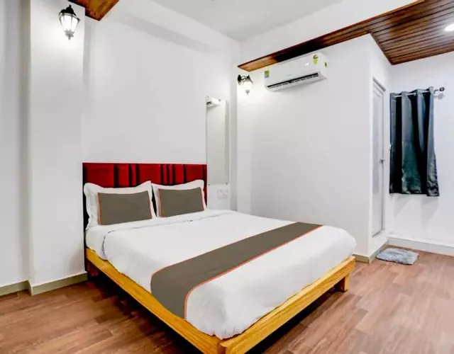 Hotel Silk, Premier Budget Friendly Luxury Hotel In Surat, Perfect For Families, Couples and Business Travelers