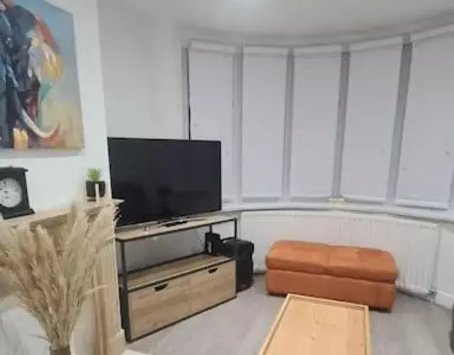 Freshen-up Stays Birmingham - Contractors, Insurance claims & Family Accommodation Specialist