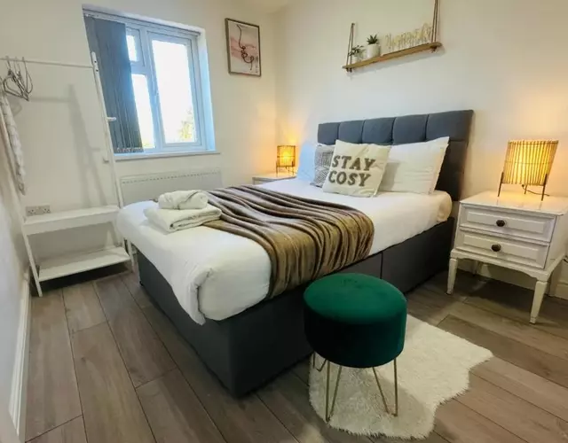 Modern & Cosy 2-Bed Apartment Near NEC, Airport & JLR!