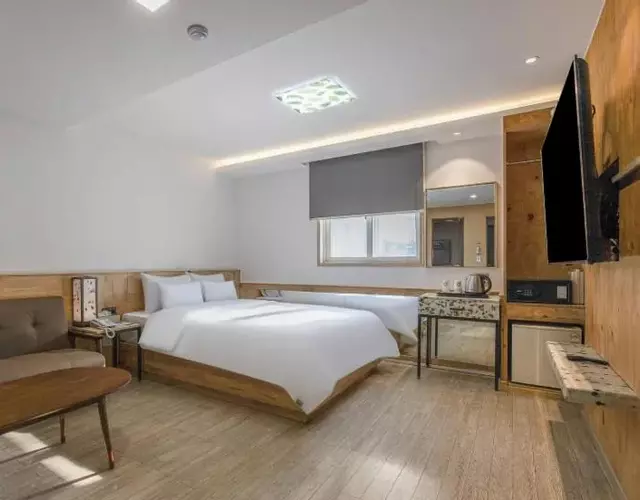 Hotel Pacific