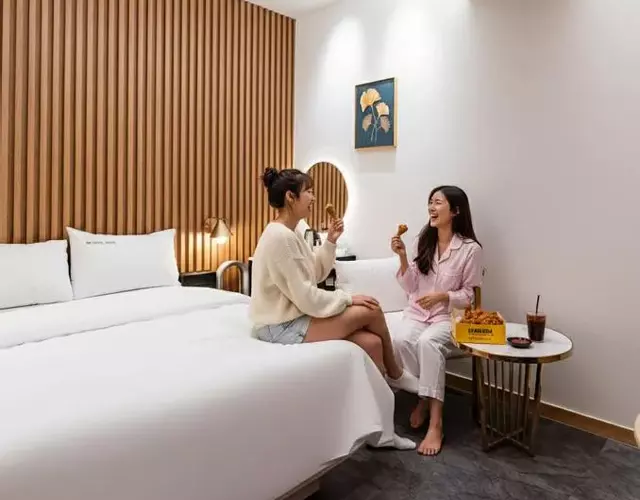 InstaHotel-MainBranch