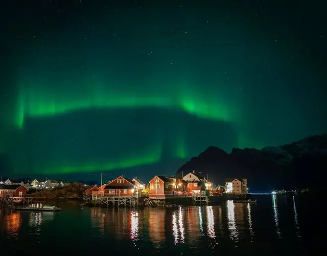 Henningsvær Rorbuer