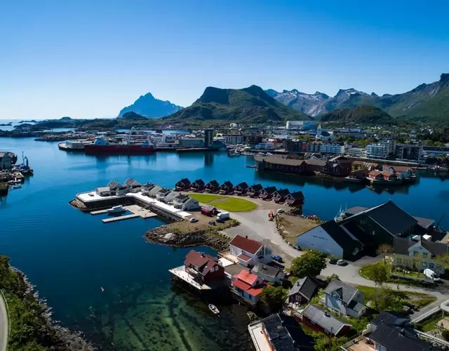 Svolvær Havn Waterfront Villa