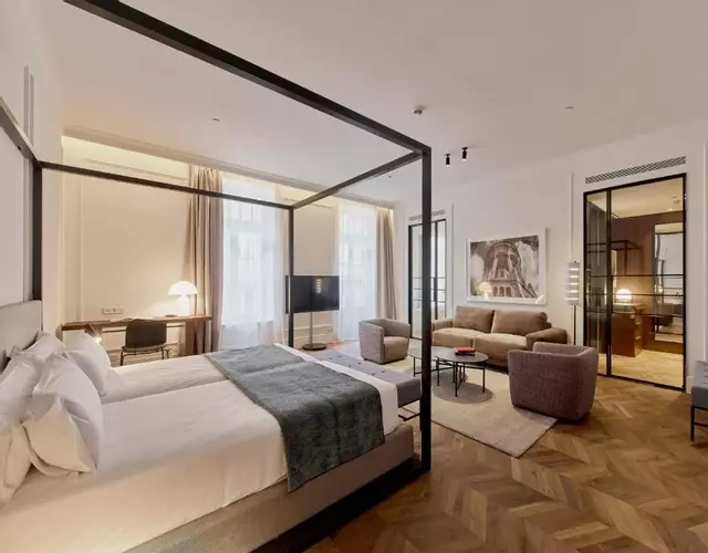 Kozmo Hotel Suites & Spa - Small Luxury Hotels of the World
