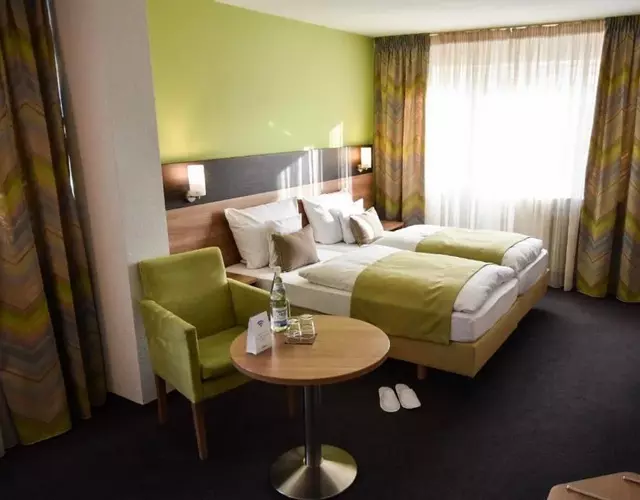Martins Klause Airport Messe Hotel - Air Conditioning - Self Check-In available