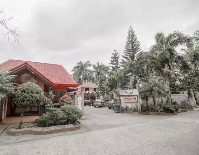 OYO 741 Sierra Travellers Inn