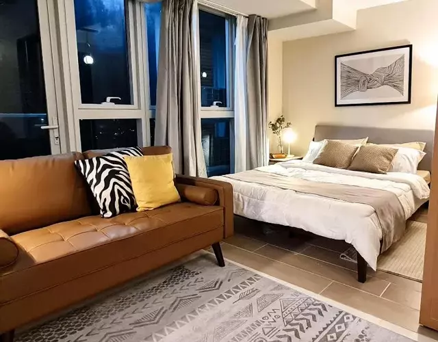 Luxe Bonifacio Global City Taguig Uptown Condo Hotel 1 BR Suite