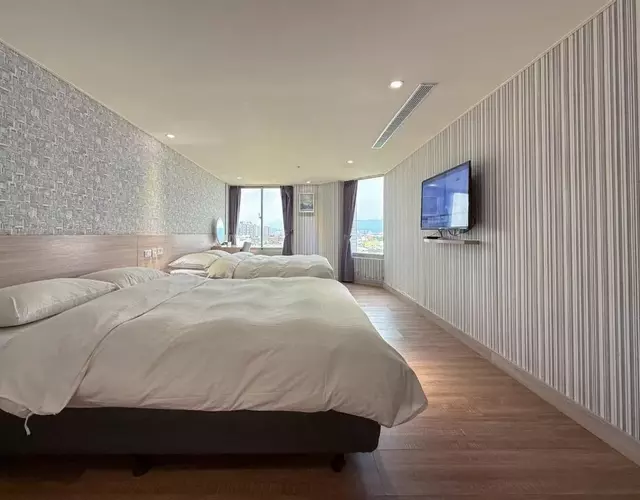 雋格大飯店 Elence Hotel