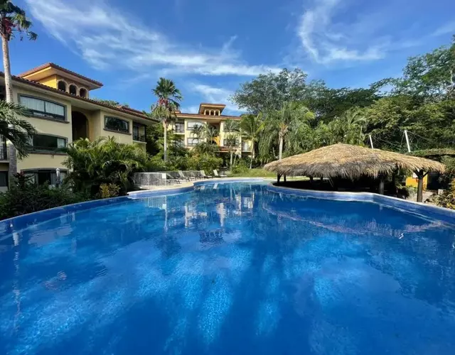 The Oaks Tamarindo Pool Front Condominiums fast wifi