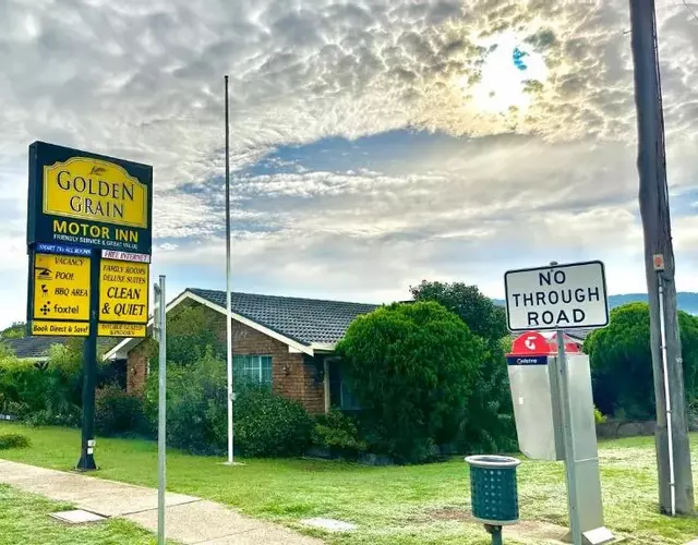 Golden Grain Motor Inn