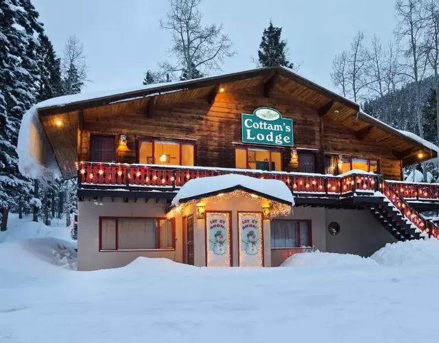 Cottam's Lodge by Alpine Village Suites