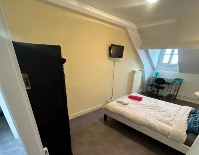 Chambre Privative avec lavabo Gare SNCF