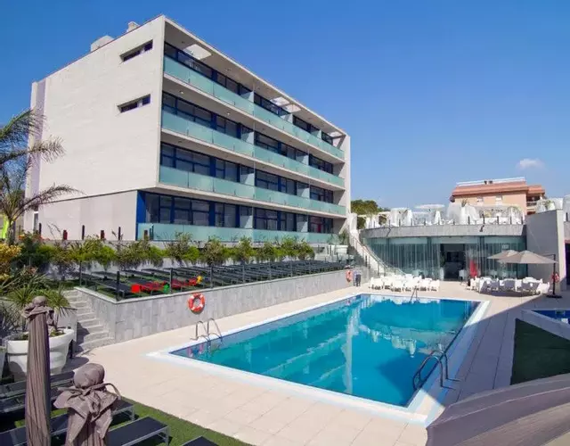 Apolo Suites Rentalmar