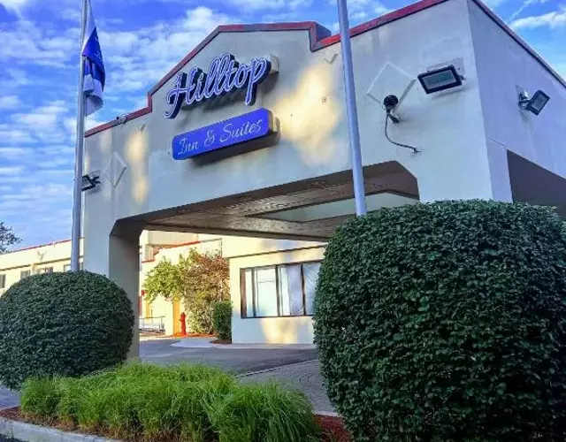 Hilltop Inn & Suites