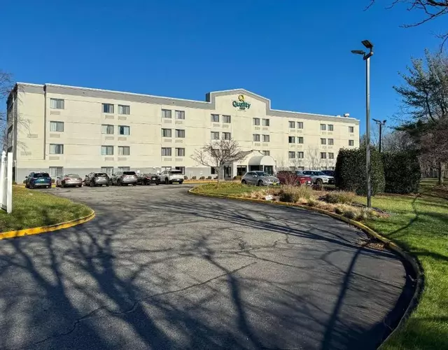 Quality Inn Spring Valley - Nanuet