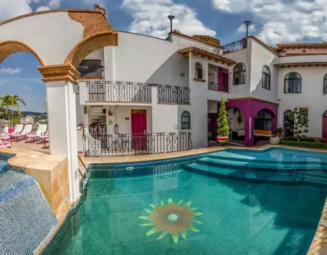 Boutique Pueblo Lindo