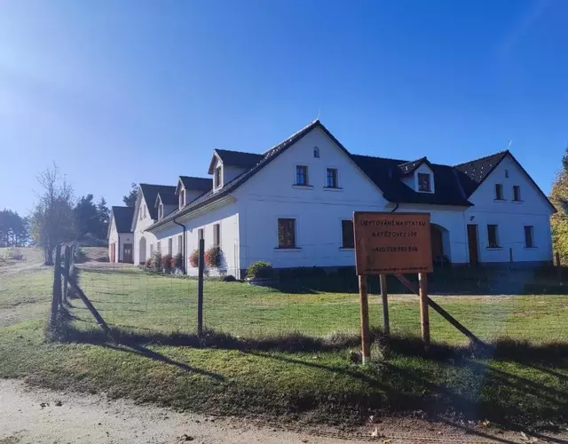 Matějovec 109 & Ubytování Na statku