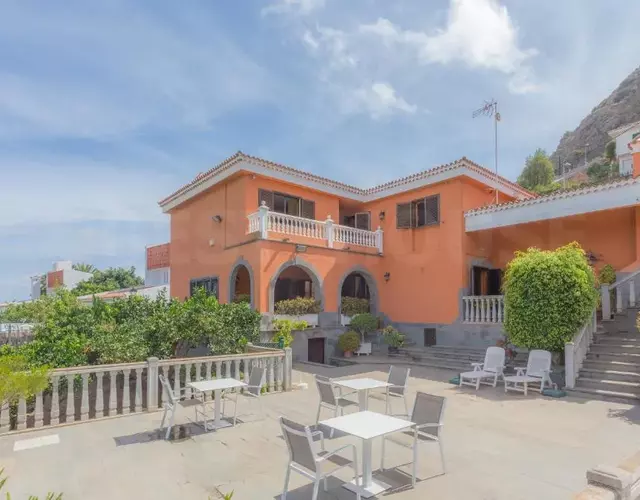 Fantastic Rural House with Pool and terrace