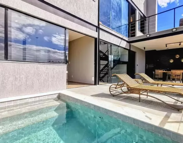 Lux 28 - Casa moderna piscina aquecida e vista