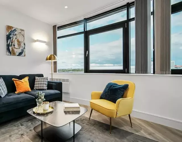 Luxury 2BR Flat by Syon Park - West London - Sleeps 6 - Free Parking