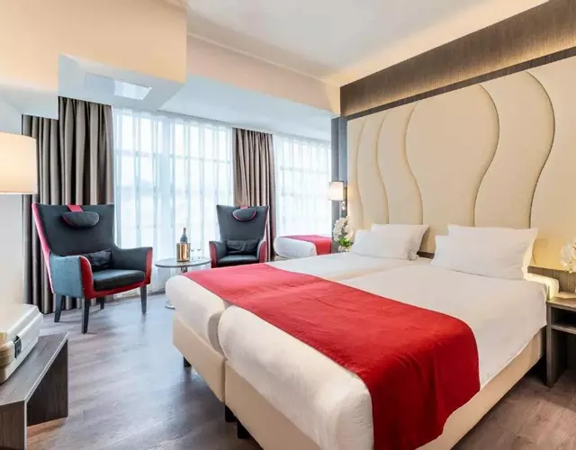 PLAZA Premium Den Haag City Center