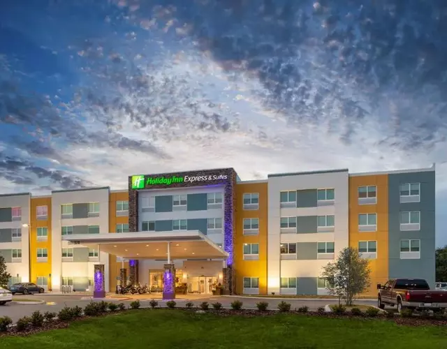 Holiday Inn Express & Suites - Wildwood - The Villages by IHG