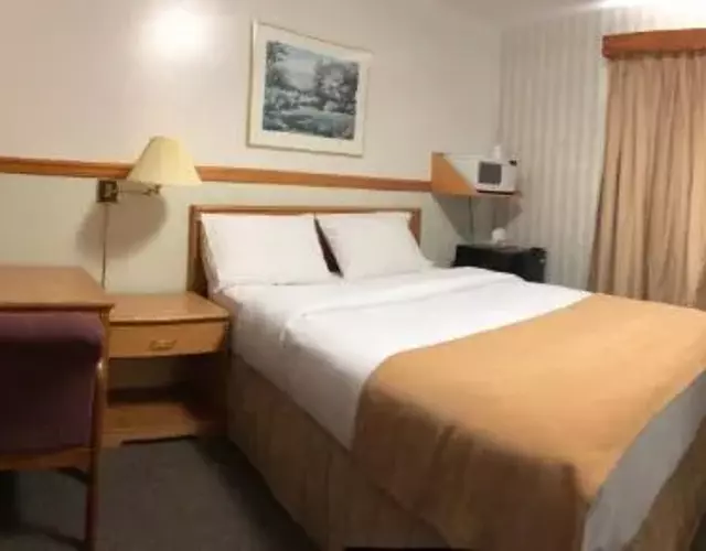Kingsway Inn