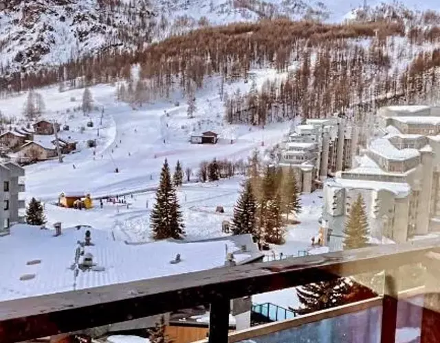 Ski-In Ski-Out Cozy Cabin 1 min lift 5 min village center Perfect Val-d'Isère base