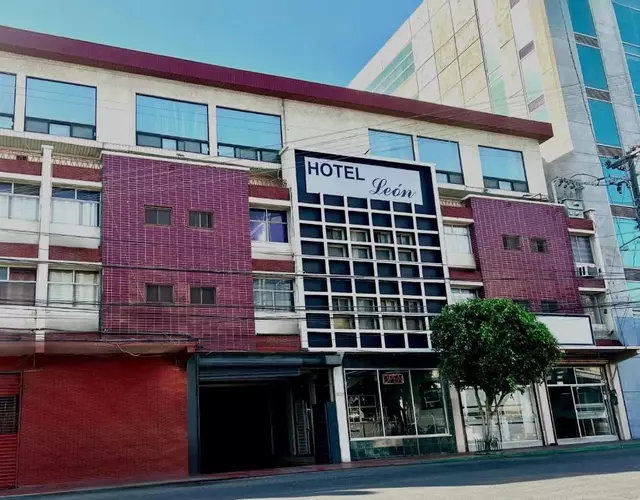 Hotel León